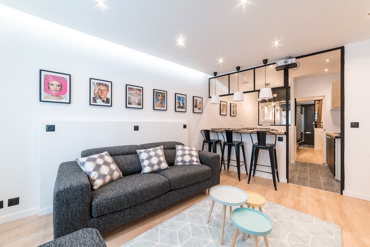 Paris center,montmartre village ,Magic duplex