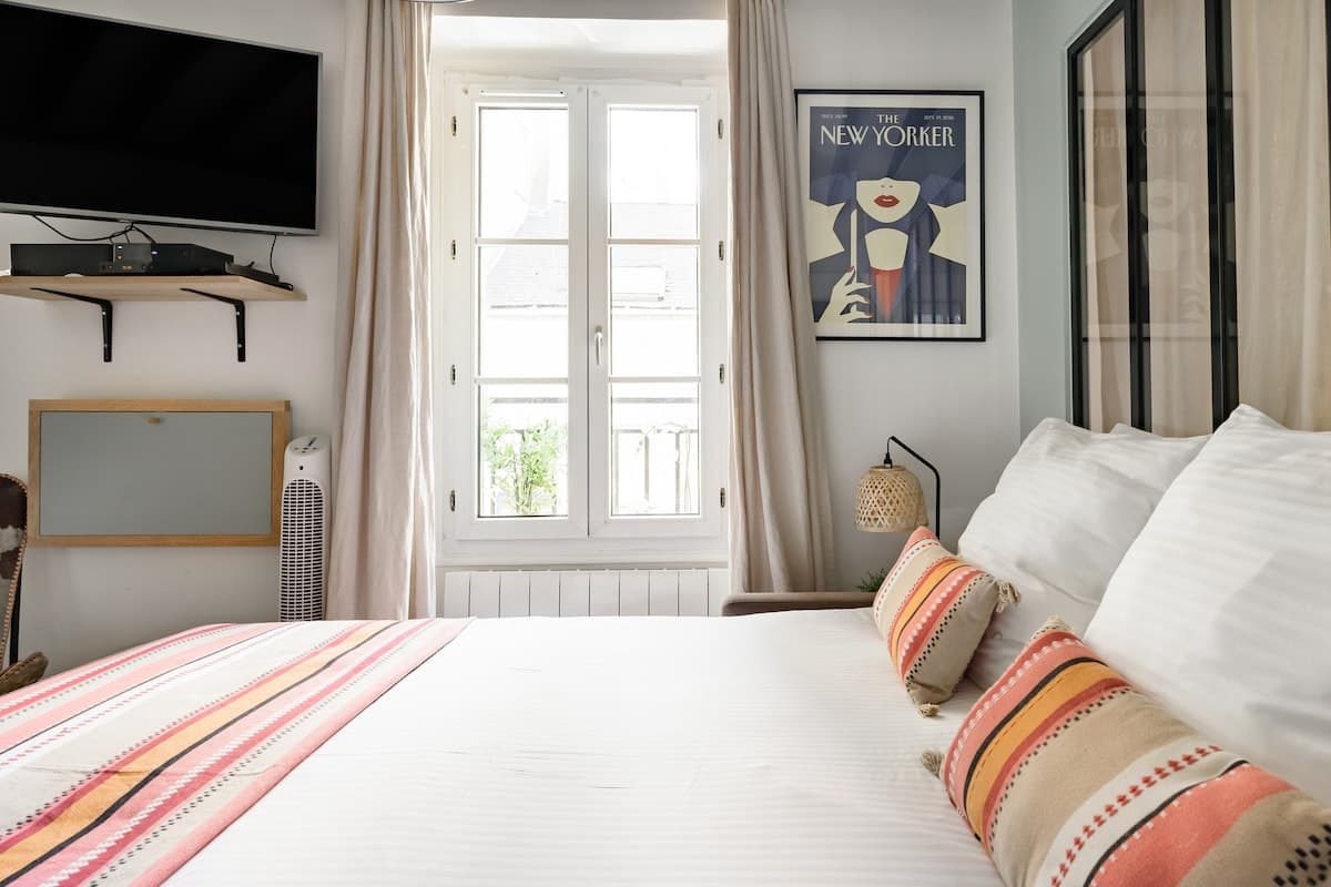 Marais Place des Vosges 1 peaceful air conditioned