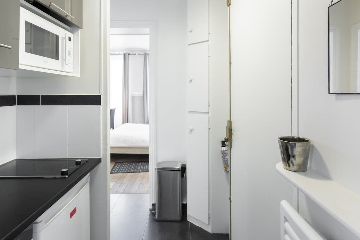 A calm Oasis close to the Eiffel Tower