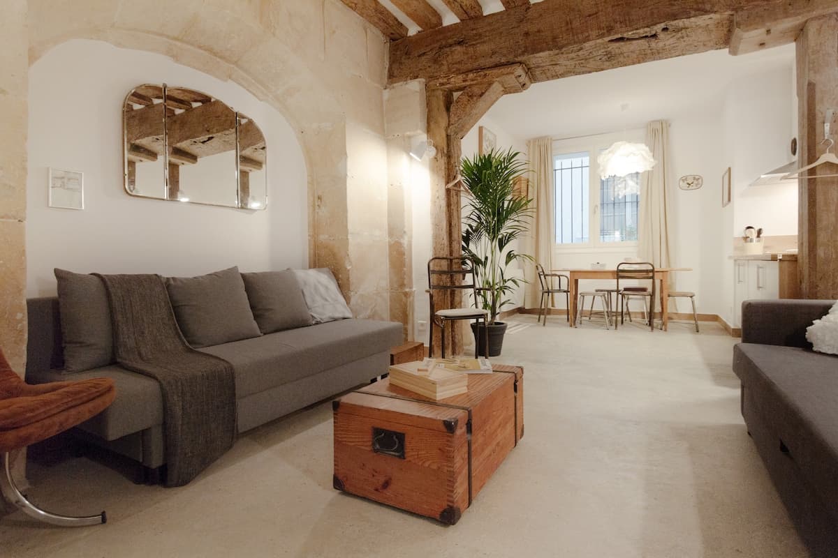 Historic district 1BD 6 people loft