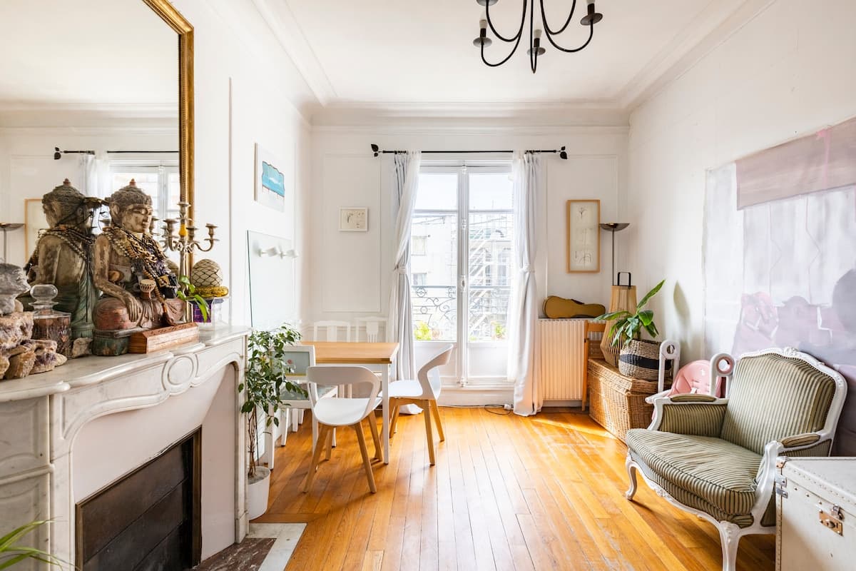Charming Room in an Inspiring Flat