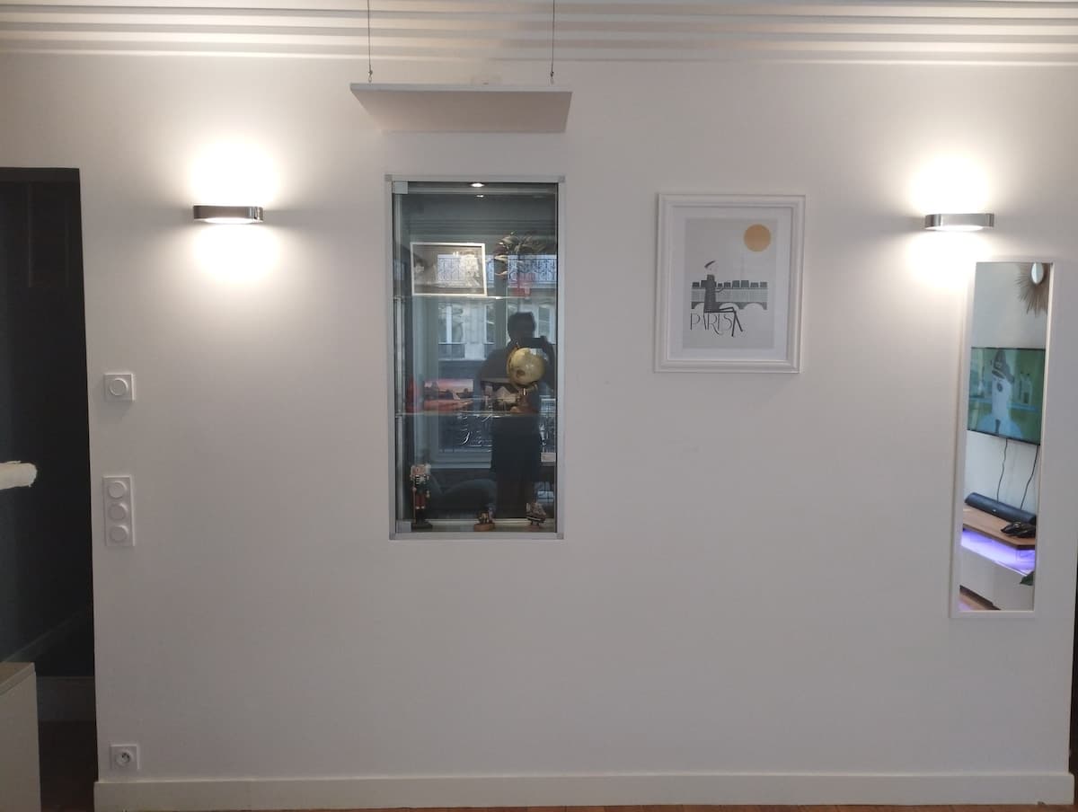 private room in apartment with the resident