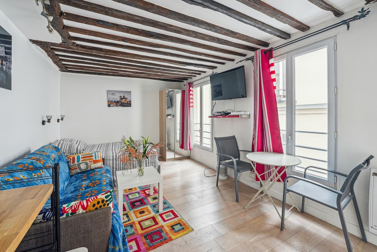 Cosy apartment located in paris 3