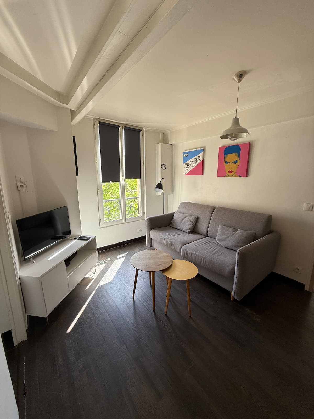 Bright and Cosy 1 Bedroom -10 mins Marais by metro